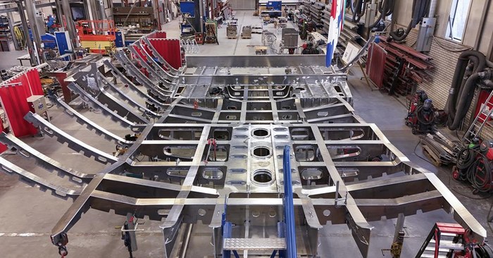 Swan Alloy 44 — строительство алюминиевого корпуса