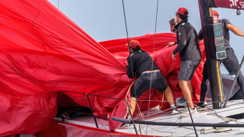 Trinity Racing впереди