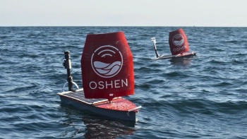 Два робота Oshen C-Star