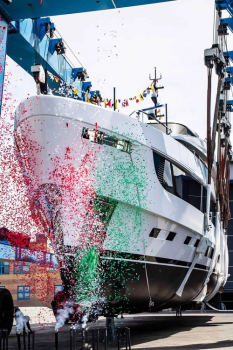 Azimut Grande 44M launch