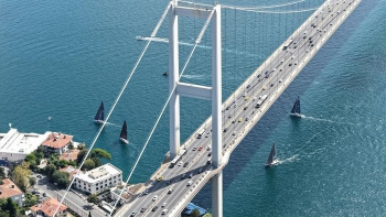 Bosphorus Cup 2026 — гонка под мостом